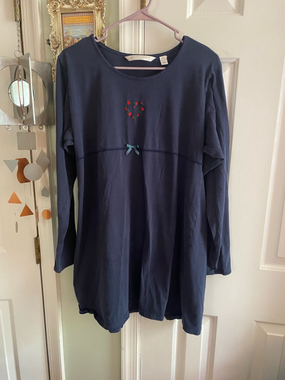 VTG Victoria’s Secret Country Navy Blue Embroidered Rose Heart Night Gown Sz L